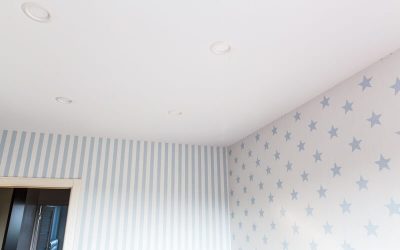 Простое и надежное решение для дизайна потолка в спальне от Техо