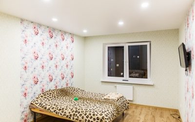 Сатиновый натяжной потолок в спальне в Гомеле 1