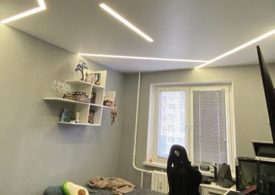 Световые линии в детской комнате