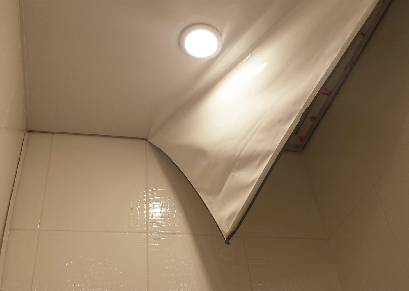 Светящиеся натяжные потолки – технология для оригинального интерьера