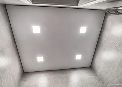 Натяжные потолки в туалете (санузле) - 80