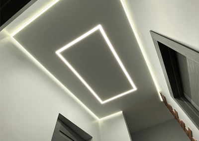 ТОП 7 видов освещений на натяжном потолке в 2024 году - 51