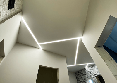 ТОП 7 видов освещений на натяжном потолке в 2024 году - 90