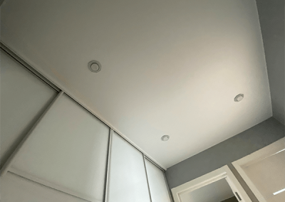 ТОП 7 видов освещений на натяжном потолке в 2024 году - 13