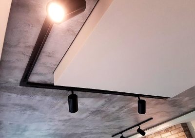 Натяжной потолок в стиле лофт