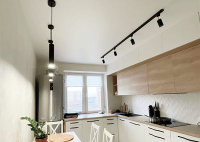 Натяжные потолки в кухню - 179